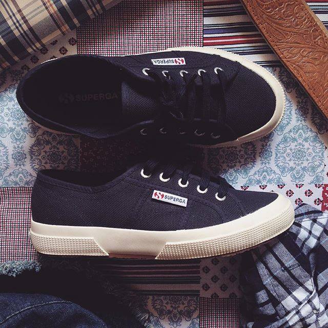 Superga_Col's tweet photo. Pronto un % OFF en nuestra tienda #Superga del @OviedoCC #Medellín ¿Lo presentías? https://t.co/DBYwfaYM0Y