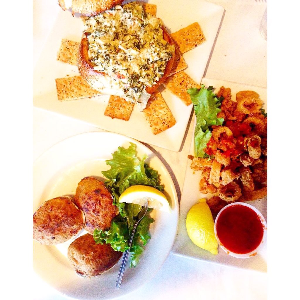 HarborCrabCo's tweet photo. Late happy hour 10pm-12am Before that music #TheNextLevelBand & 1st happy hour 4-6pm #Patchogue
Photo by vdigfit https://t.co/r8phqki6V0