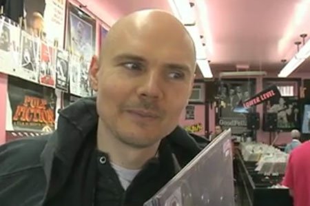 VVMOEvanston's tweet photo. Sometimes Mr.Corgan comes to the store. #vvmo https://t.co/U0Q4g1C4nT