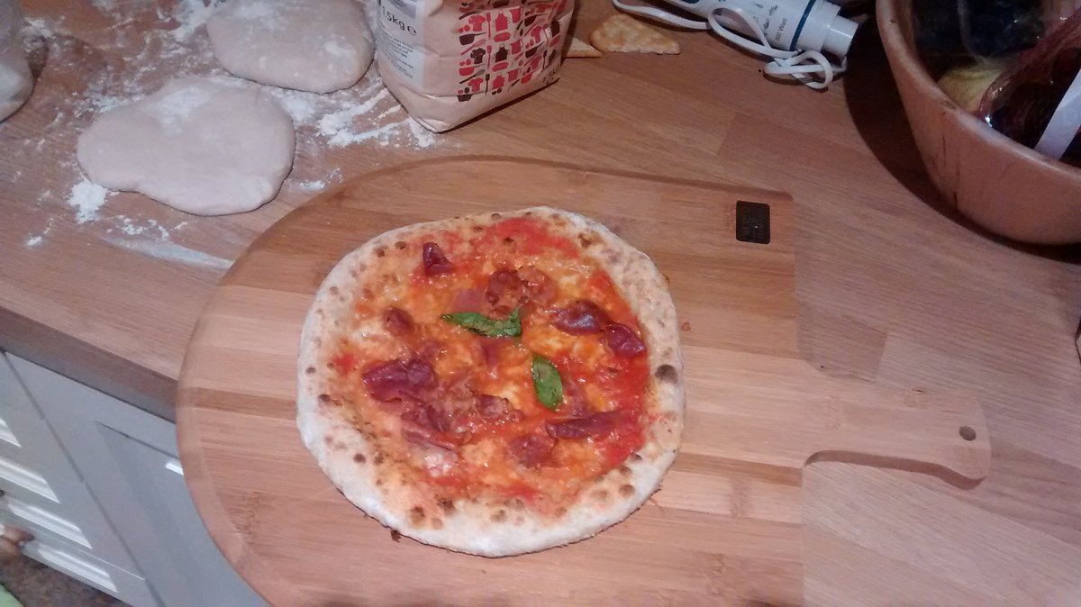 dadbakes's tweet image. Exhausted 😴 Homemade #pizza for dinner tonight and double chocolate #brownies for desert... #baking