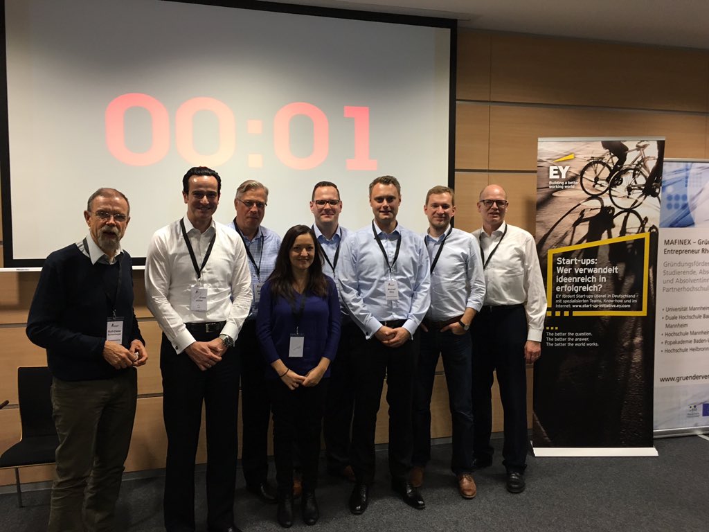 powerandy's tweet photo. #SWRN15 #EY Team@Startup Weekend wishing you great 2ds https://t.co/uGfX9n6cZy