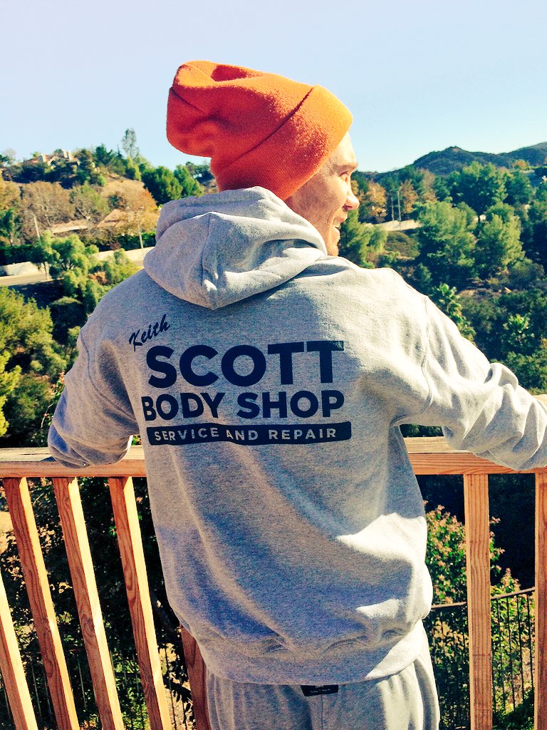 ChadMMurray's tweet photo. Rocking the LS Hoodie with my face on it! Where's the bridge when I need it!? https://t.co/Exy2kqDmLE #LSHoodie https://t.co/3v72vJsMNs