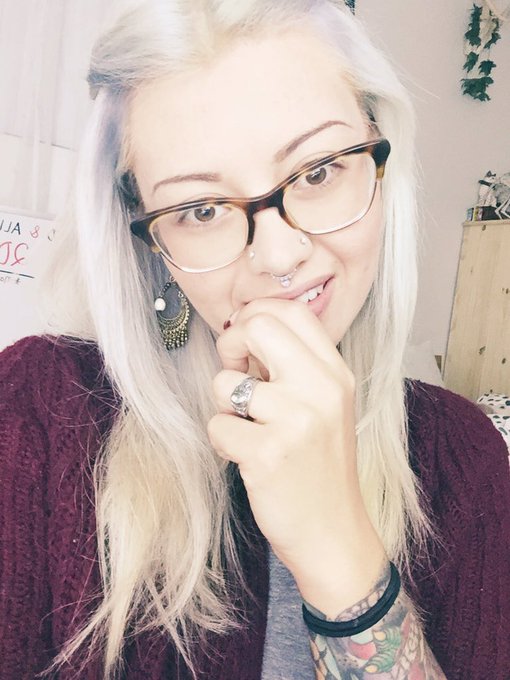 Good morning friends! 💕❄️ https://t.co/w2U8kNxwAA