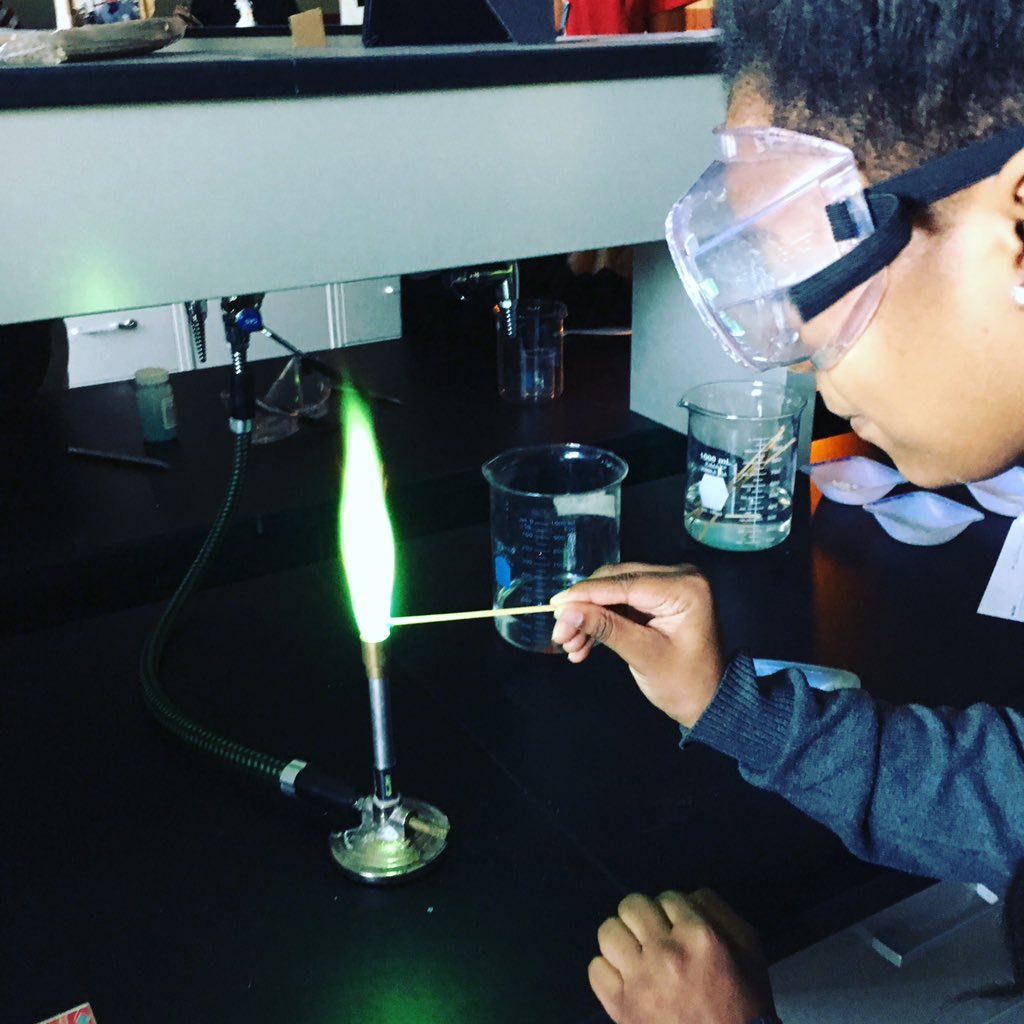 NewTechRuston's tweet photo. Currently in the lab: Fire = cool...colored flames? EVEN BETTER! @the_ss_williams https://t.co/sBD3ZYW4W8
