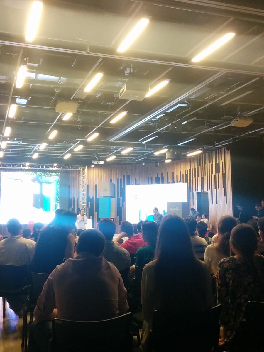 SAcademyCO's tweet photo. #SACS más que verde sostenible #DemoDay https://t.co/C8z5721WNr
