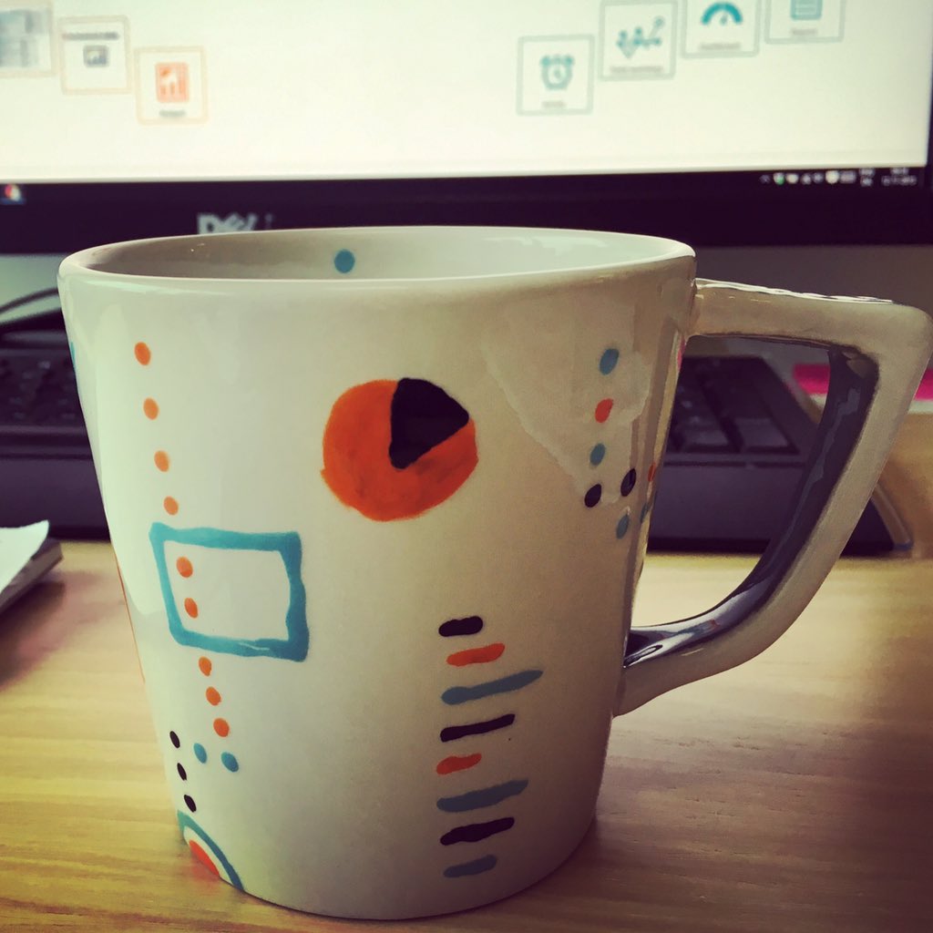GitteSandlykke's tweet photo. Enjoying Friday afternoon with a data-driven cup of coffee. #BusinessAndPleasure https://t.co/bgpWEMXWfQ