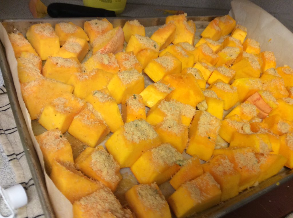 CMSgoesgreen's tweet photo. #Farmtoschool lunch today! Students have been cooking and creating. #sd61learn https://t.co/Z645nd2iC9