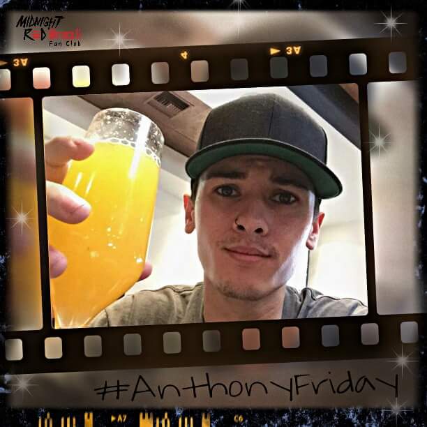 MNRFanClubBRA's tweet photo. T.G.I.F π um brinde por que Γ© #AnthonyFriday π https://t.co/Ag82QHvHKR