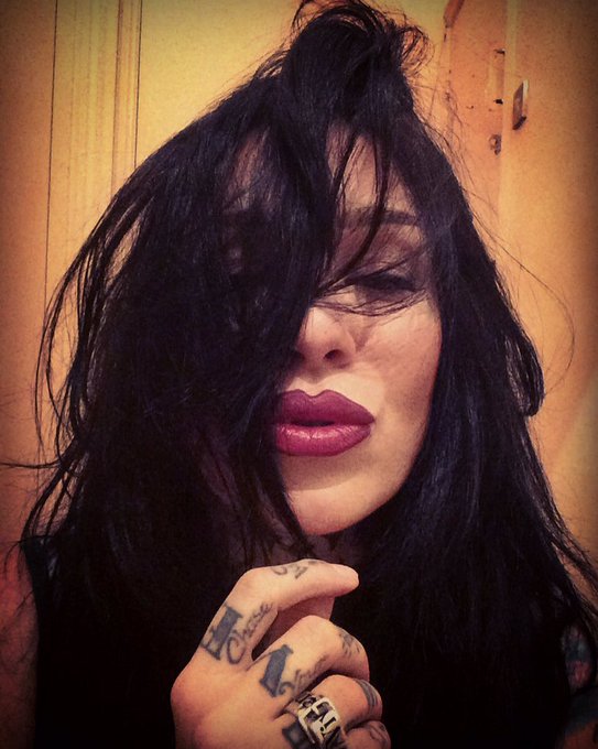 On my way to @UrbanBristol come down and say hi 💋💷💋💷💋 https://t.co/vFazUWtypp<a class="tags" target="_blank" title="On Twitter" href="/?out=eyJ0eXAiOiJKV1QiLCJhbGciOiJIUzUxMiJ9.eyJpYXQiOjE3MjQ1Njg5MzgsImlzcyI6InR3cG9ybnN0YXJzLmNvbSIsIm5iZiI6MTcyNDU2ODkzOCwiZXhwIjoxNzU2MTA0OTM4LCJyZWRpcmVjdF91cmwiOiJodHRwczovL3R3aXR0ZXIuY29tL1VyYmFuQnJpc3RvbCJ9.9oo1W07PI4FimRbqJLQg40RCMd15UITs2QsRPl3DWv3oDkN5FkHAYU0iqpUEXV_Afg0FXltNPzJOU_XMLAEMUw">@UrbanBristol</a><a href="/tag/gm"class="tags"><span>#gm</span></a><a href="/tag/nftartists"class="tags"><span>#nftartists</span></a><a href="/tag/nftcommmunity"class="tags"><span>#nftcommmunity</span></a><a href="/tag/nftphotography"class="tags"><span>#nftphotography</span></a>