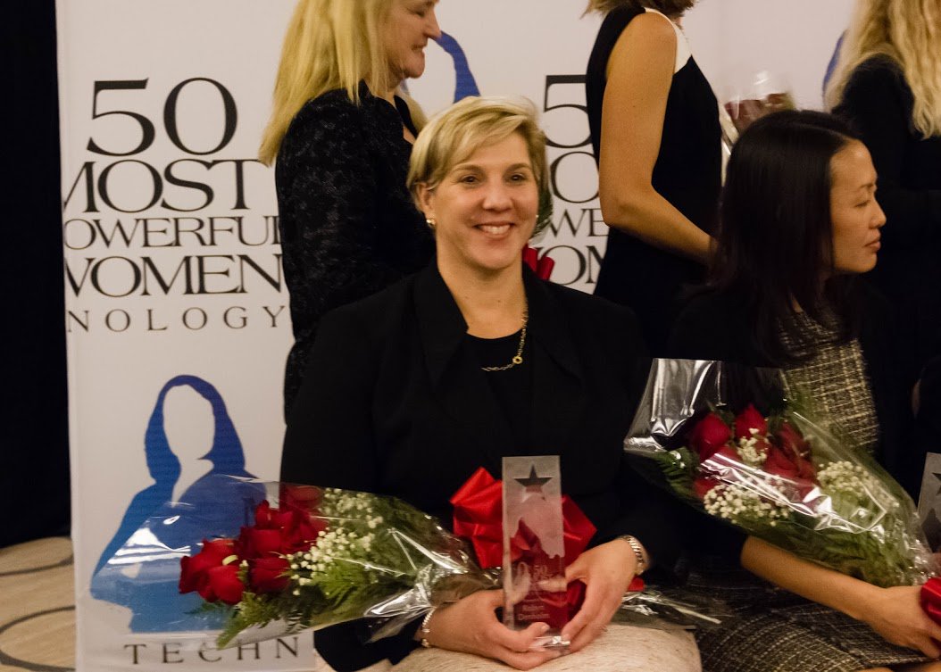 HPE_Networking's tweet photo. BIG congrats to our CFO Robyn Denholm on Top 50 of Most Powerful Women in Tech! https://t.co/0URt5m9kef #YesImTech https://t.co/D7ew6peq3M