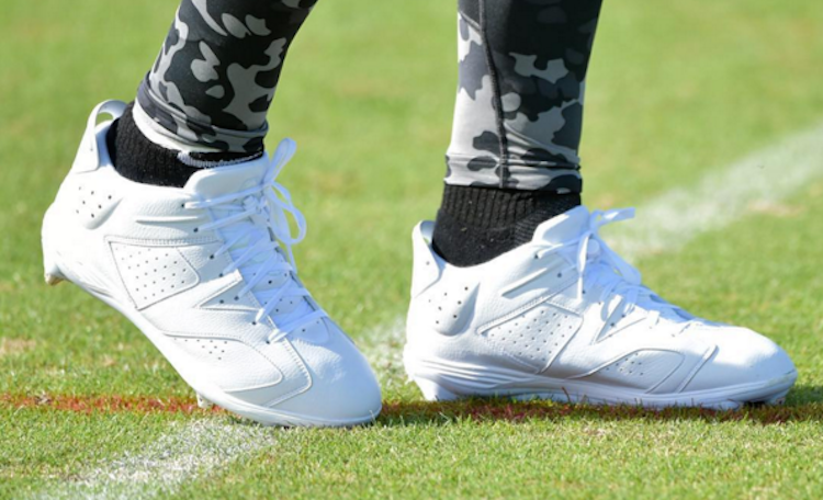 .<a href="/DezBryant/">Dez Bryant</a> stays in a fresh pair of player exclusive <a href="/Jumpman23/">Jordan</a> cleats. bit.ly/20RR13p
