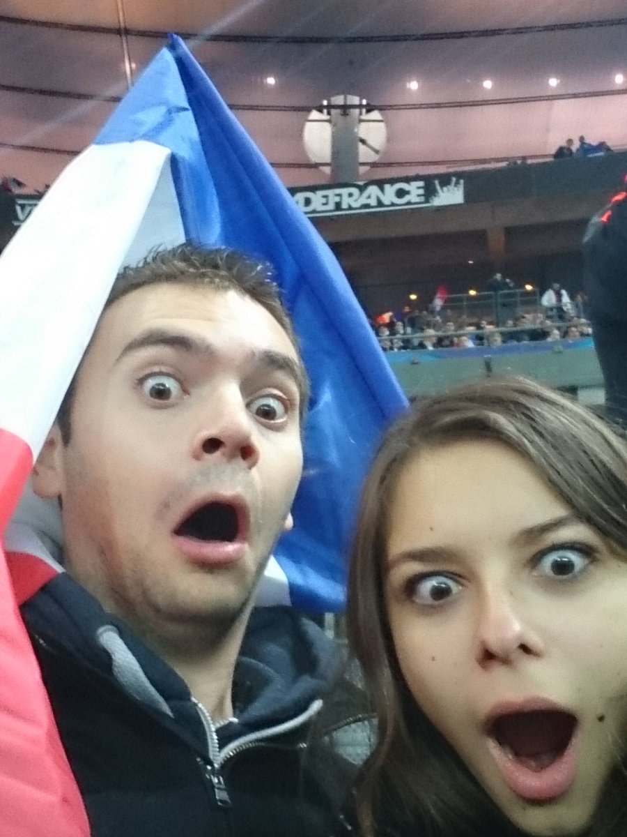 GaetanGeorgel's tweet photo. Ohhhh pinaiiiise ! Nous sommes passés sur l'écran géant !! #ECLAIRONSLESBLEUS https://t.co/svx8n69sV8