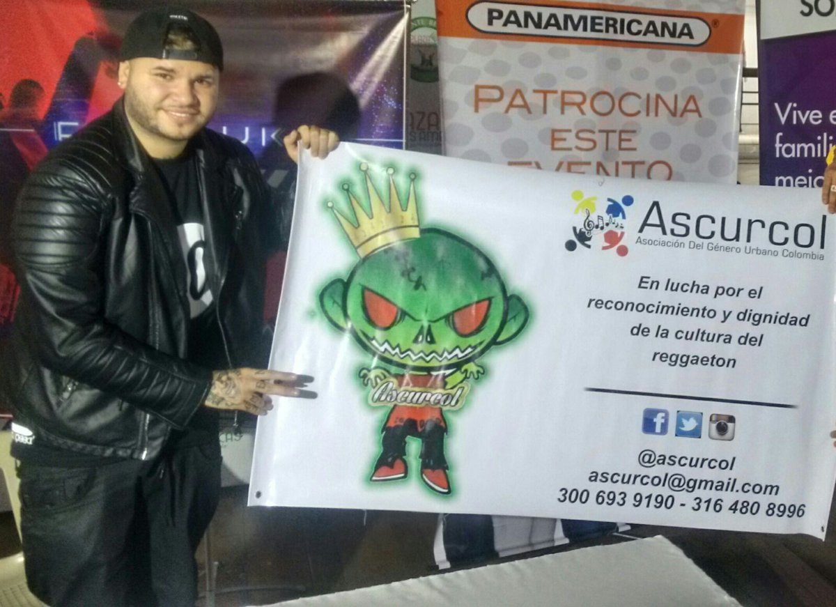 ascurcol's tweet photo. Muchas gracias @FarrukoPR por apoyar el género y abrirnos un espacio para dar a conocer este maravilloso proyecto! https://t.co/jipYZVwAoQ