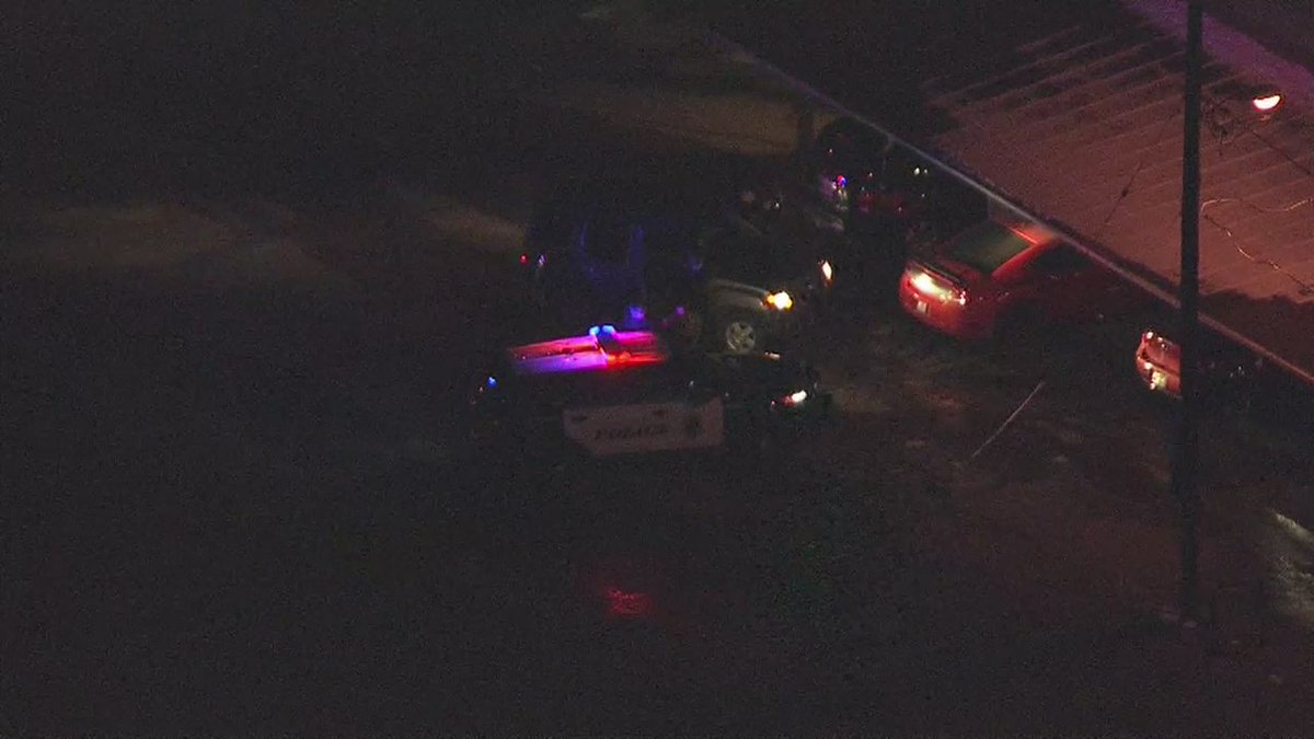 Police arrive near 20th &amp; Rob, find red Dodge from the car chase under carport.  thedenverchannel.com/news/front-ran…