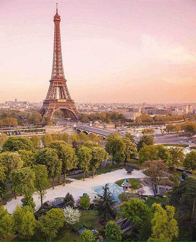 Our hearts and thoughts go out to everyone in Paris... #prayforparis #france #paris #ParisAttack