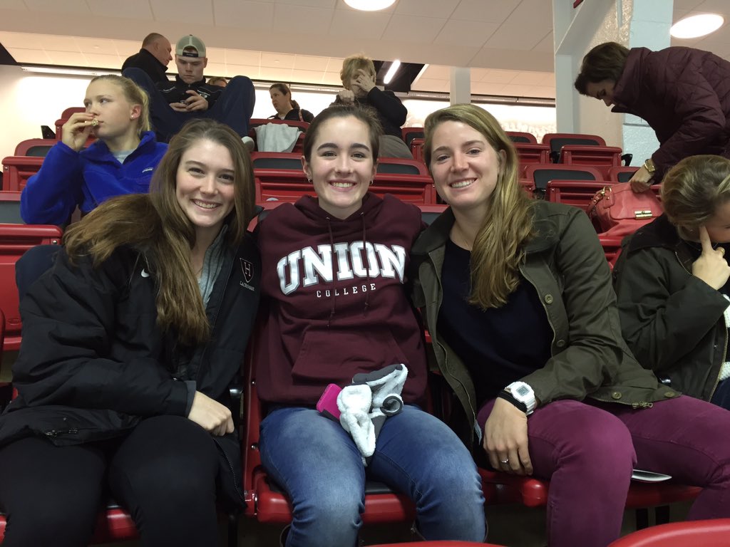 marthagfenton's tweet photo. Andover hockey past and present out in force to support Kelli Mackey '15 as Union takes on Harvard #papuck https://t.co/mFxYzCirUt