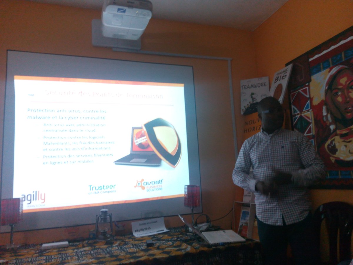 SuperPolus's tweet photo. #AgillyMobility offre aussi une protection #antivirus contre les #malwares et la cybercriminalité. @AgillyMobility https://t.co/dydY19ERwK