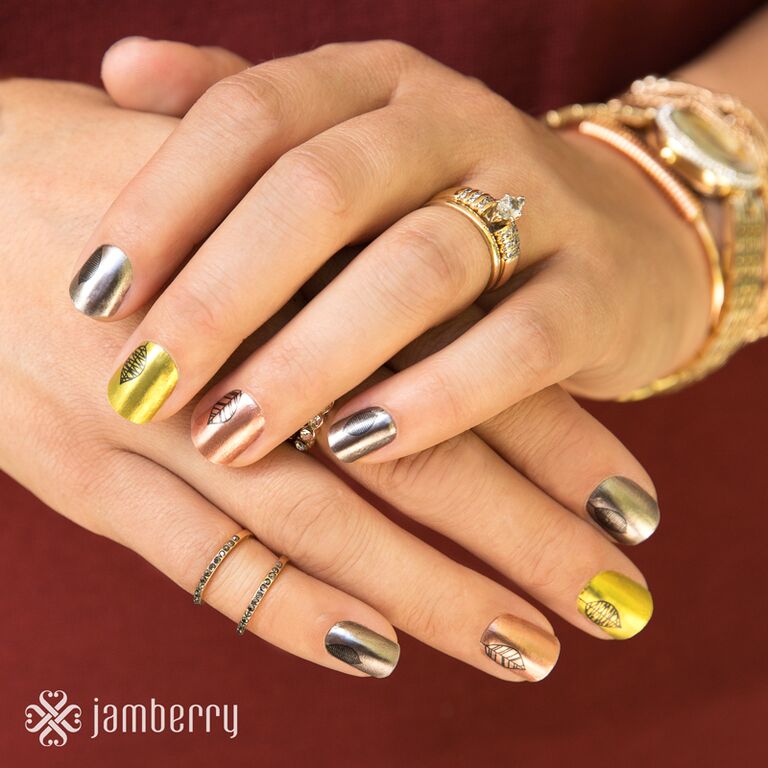 JamberryNails's tweet photo. Make #FallFancyJN your mani for this perfect fall weekend! #Jamberry https://t.co/Q0jtlSz7YF https://t.co/P07otWXdzF