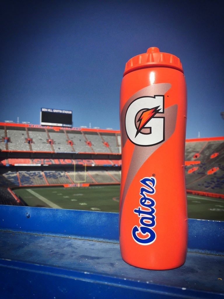 FloridaGators's tweet image. This rare #gatoradeuf bottle is in need of a new home. Follow &amp;amp; RT for the chance to win! #FridayFreebie #GoGators