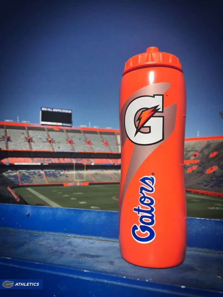 FloridaGators's tweet image. This rare #gatoradeuf bottle is in need of a new home. Follow &amp;amp; RT for the chance to win! #FridayFreebie #GoGators