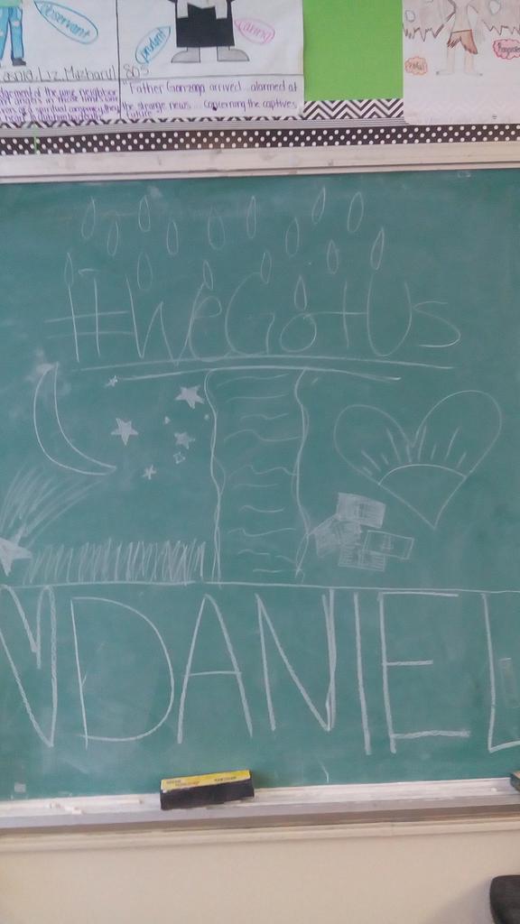 scholasticsivan's tweet photo. @iamdanielskye This us what cool kids do at school. @bbumbleb711012 #WeGotUs #WeGotUsToNumber1 https://t.co/JdH12Yax2r