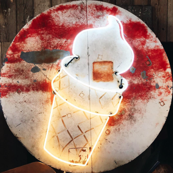 AkinsParker's tweet photo. Sourced a super cool ice cream sign #BigDaddyAntiques This will soon hang #TheGalleryFoodHall project @3rdSt_Prom . https://t.co/PD33FbcRHR
