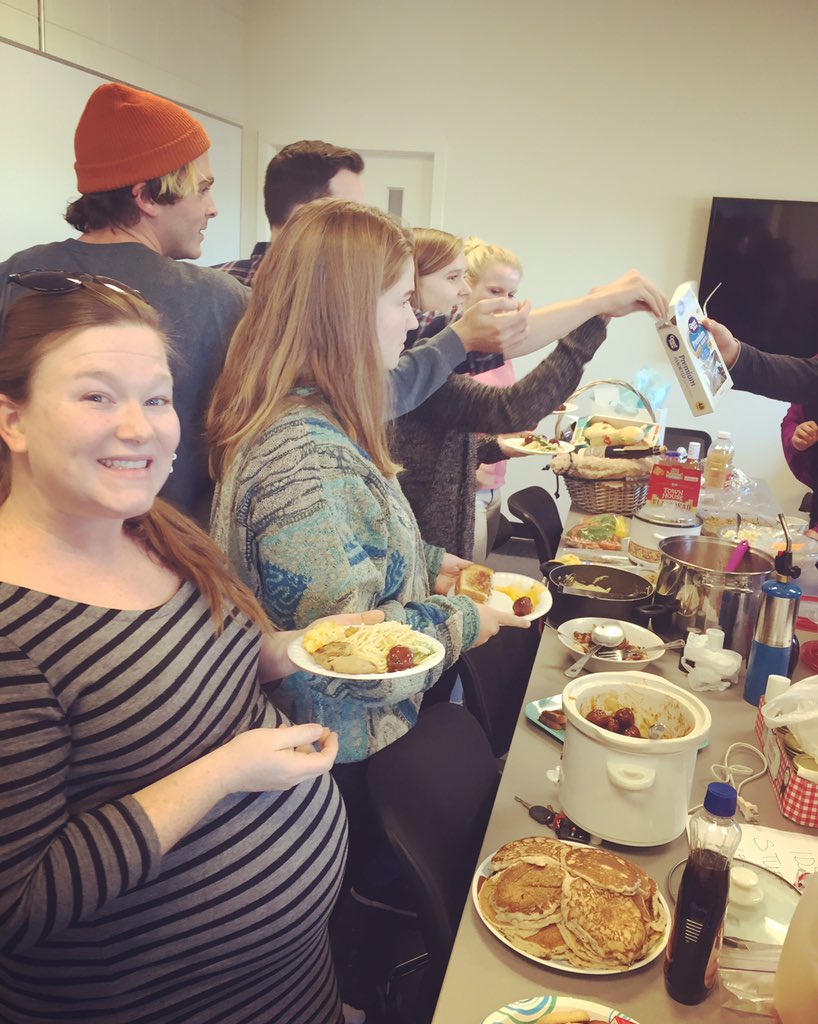jmu_id's tweet image. FRIENDSGIVING in honor of our Mom, Audrey Barnes! #IDSA #jmuid