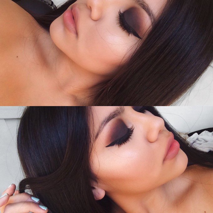 when your girls makeup comes out so good you gotta save it ya camera roll 💜💜 @rojas_karlie https://t<a href="/tag/flufworld"class="tags"><span>#flufworld</span></a>