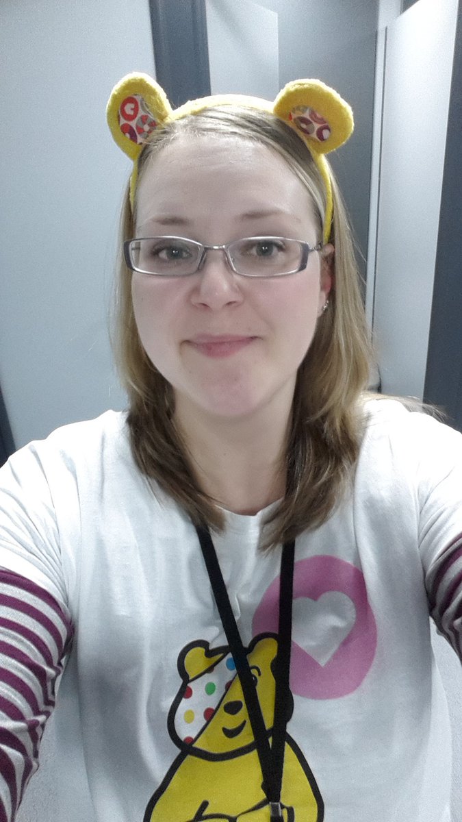 RachelTong's tweet photo. @NBSemployees childreninneed manning the phone lines- get donating people https://t.co/QdBvVvGptL