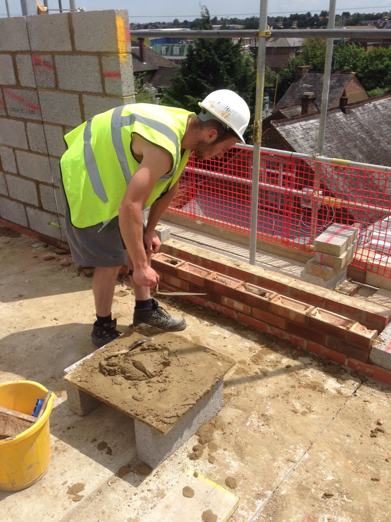 selectbrickwork's tweet image. Training young bricklayers is the way forward!!!