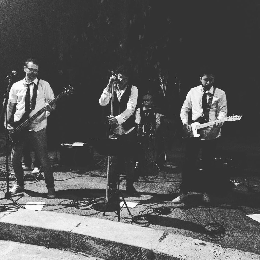 ManuCatMan's tweet photo. Best birthday party ever! HAPPY BIRTHDAY @letilope (missing u a lot @nadyrdelblanco1) 🎉🎉 https://t.co/P3nWQJ0VMz https://t.co/pVZN61yOx1