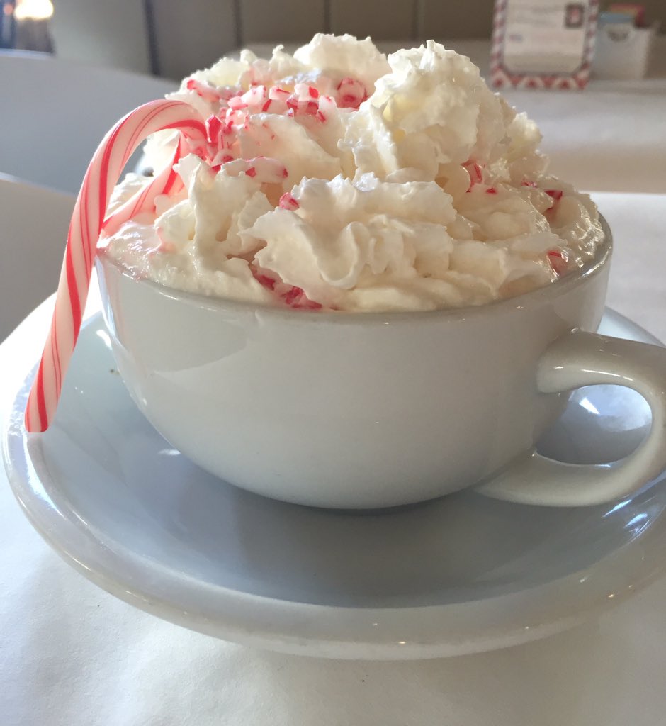 CoffeeRani's tweet photo. Covington location is getting ready for Three Rivers Art Festival. Check out these yummy drinks! https://t.co/uJAHF89Rpd