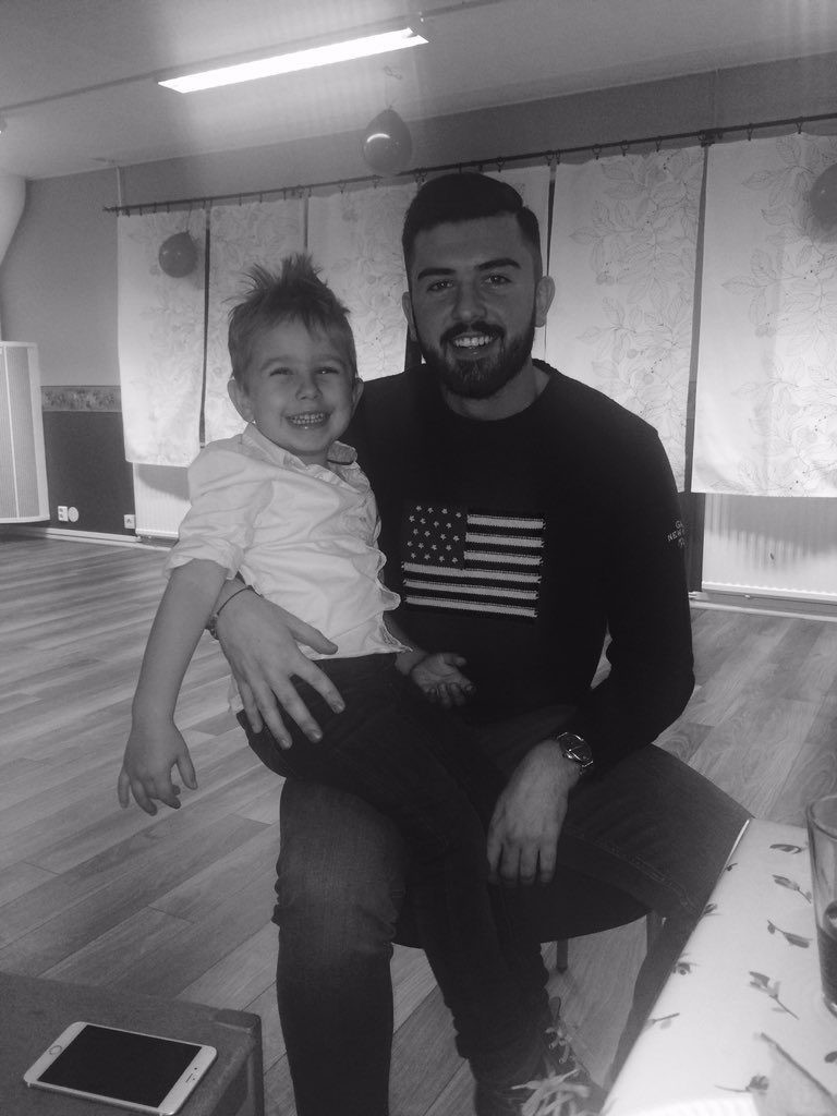 DubicanacMirza's tweet photo. Blivit babo på heltid #styvpappa https://t.co/R4b7viVCfV