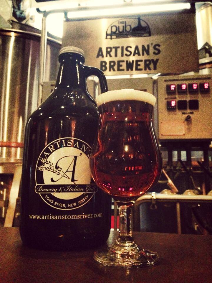 ArtisansTR's tweet photo. Growler Nite! 64 oz for $11.95, 64 oz refills for $9.95, &amp; for dine-in, our Artisan's Sampler is just $6.95! #beer https://t.co/kqXZDuIEte