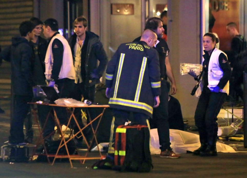 #BreakingNews- Multiple acts of violence around #Paris have left dozens dead.  bit.ly/1SqiMtJ?utm_me… https://t.co/Ko0Nm40mJf