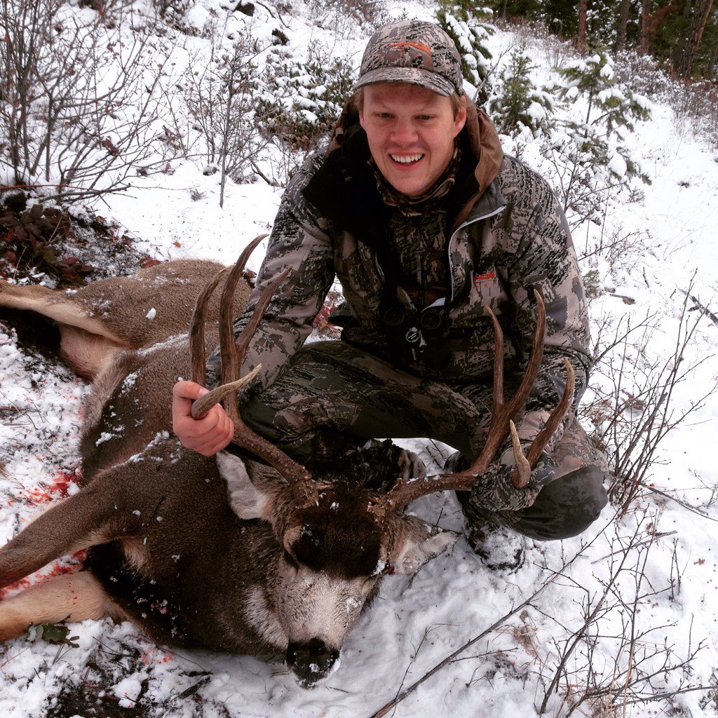 Caveman894's tweet photo. No tag soup this year. Best buck ever on a great hunt! @SitkaGear @TrophyShots #montana #hubting @stevenrinella https://t.co/tlqj00FLPn