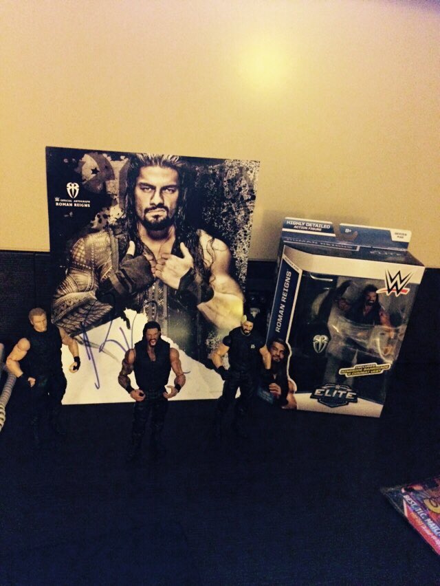 My new <a href="/WWERomanReigns/">Roman Reigns</a> signed photo and figure with the always good shield figures #allways believe