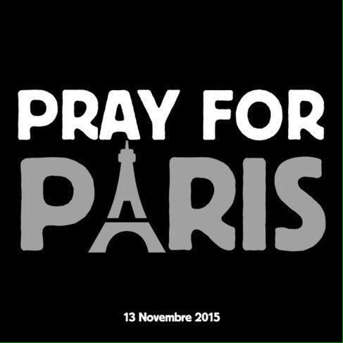 JoelArmitage's tweet photo. #PrayForParis https://t.co/b7UZmSZv5D