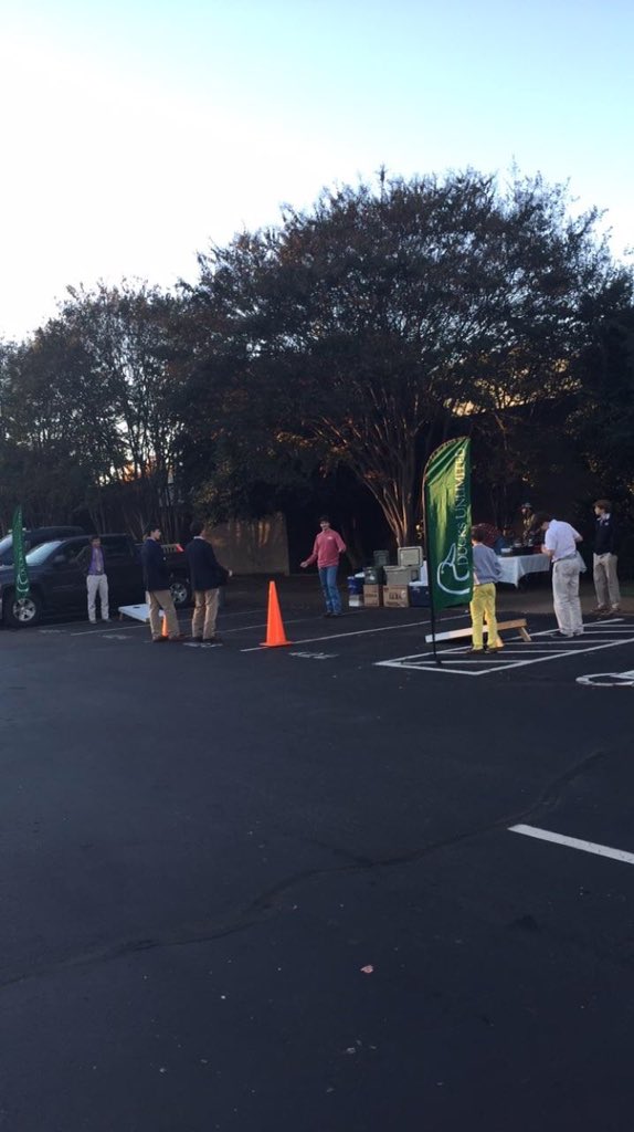CbhsDucks's tweet photo. Stop by the CBHS DU tailgate from 5:30 until 7! Don't forget to purchase right before the yeti drawing at 6:30! https://t.co/Nm0nwQAtPq