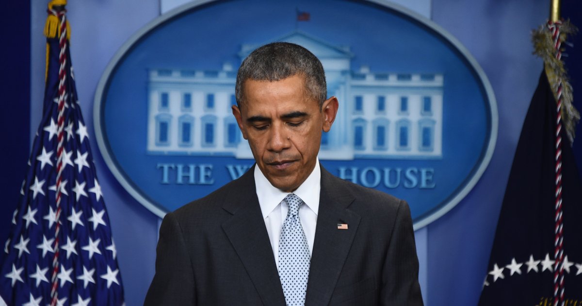 HuffPost's tweet photo. Obama says #Paris attacks are "attack on all of humanity" https://t.co/mLWAReK2t4 https://t.co/crxZDDz01U