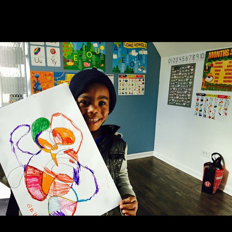 iGrowChi's tweet photo. This is what a proud child who believes in himself looks like. Smiles are why we're here. #PeaceChicago https://t.co/Ai2kZjprXE