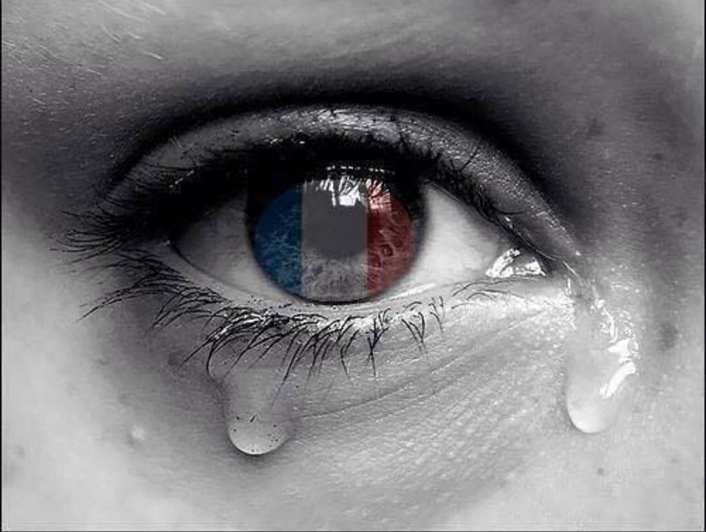 jimmy15yobo's tweet image. #prayforparis