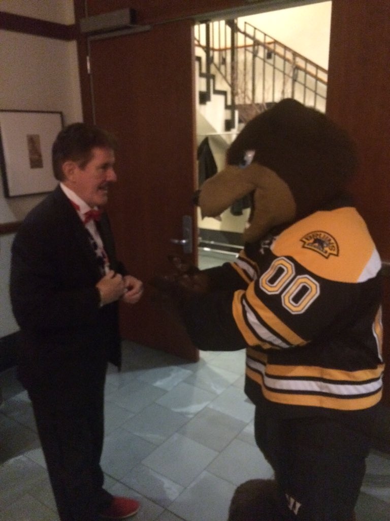 BruinsDaily's tweet photo. Blades doing his meet and greet with Rene Rancourt and Miss Massachusetts at the #FrostedFall https://t.co/JnWjdFU1tS