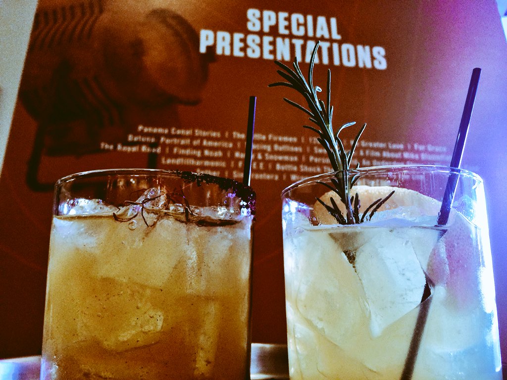 FeastitForward's tweet photo. #DrinksWithATwist at @SolageCalistoga for @NapaFilmFest #TGIF #FEASTivities @DrinksWithTwist @DonDraperSCP #cheers https://t.co/6I1DKNqQFg