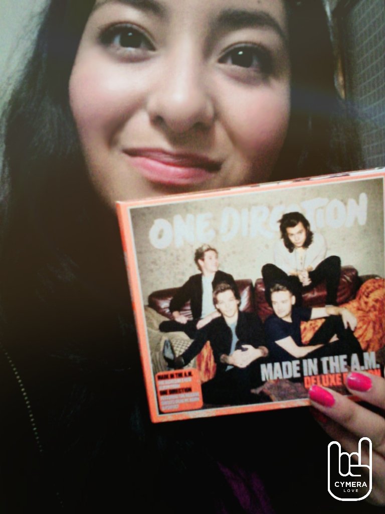 IlseMariannaRom's tweet photo. Hi @onedirection the new album it's amazing guys!! #Fr1Day #MadeInTheAM https://t.co/1wAtiocAqV