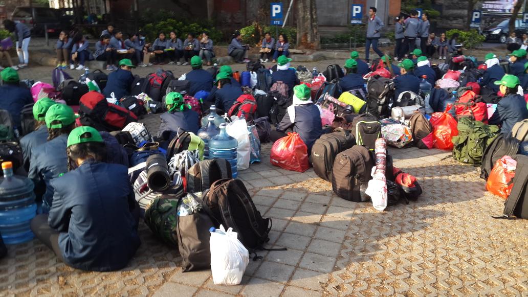 BSH hari 1: Pengumpulan peserta BSH di Lap. Parkir Timur sblm menuju Margarana. Semangat mengikuti BSH 2015!