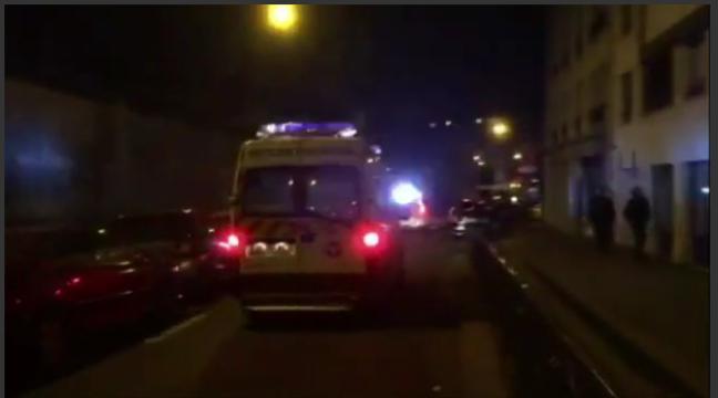 20Minutes's tweet photo. «Un homme est arrivé armé à pied et a tiré sur des personnes en terrasse» #Fusillade #Paris https://t.co/4B6VhpT1S2 https://t.co/9HBuST1Gvo
