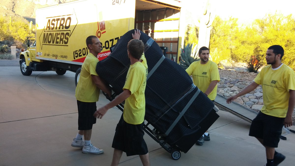 AstroMovers1's tweet photo. LOW EASY to UNDERSTAND PRICING
Call ASTRO MOVERS in TUCSON 520-488-0777
RESIDENTIAL and COMMERCIAL
FREE QUOTES! https://t.co/OHz5I2Jyof