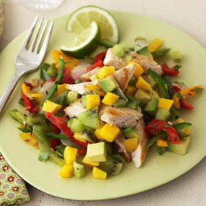 Chicken With Caribbean Salsa Get Recipe Here ift.tt/1WRodIQ?rJNhG  #recipe9 #myownrecipe 🍝🍰