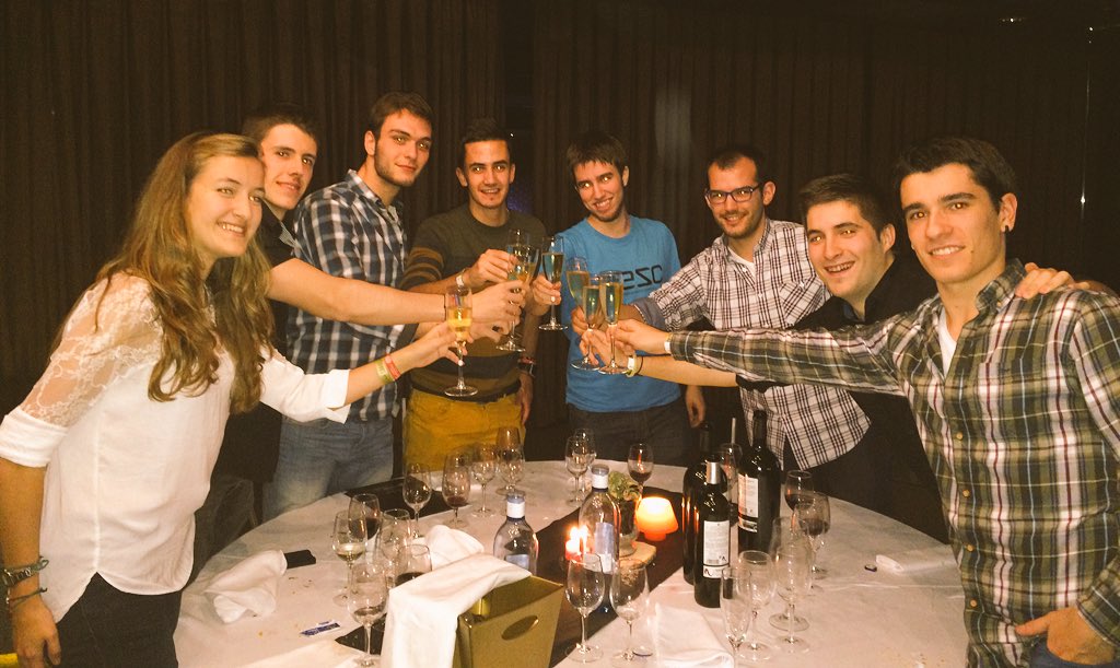 Barra_electrica's tweet photo. Hoy se lia...somos canallas @CanallaPamplona !! Os esperamos esta noche!!! #partyhard @CarpaIndustrial @telecobarra https://t.co/FUOGyRWTsd